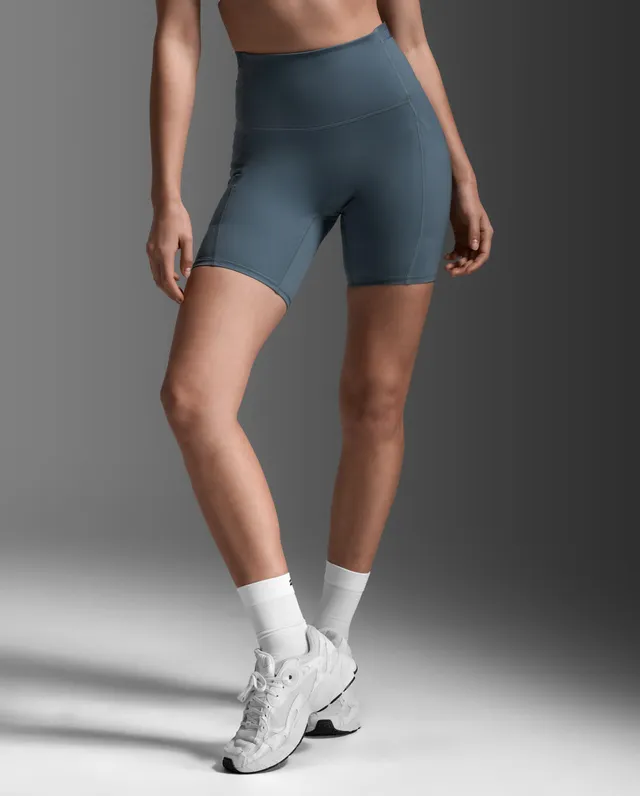 2xu-form-stash-hi-rise-6-compression-short-con-tasche-verde image 1