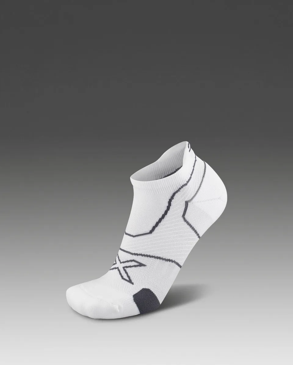 2xu-vectr-calzini-cushion-no-show-running-bianco image 1