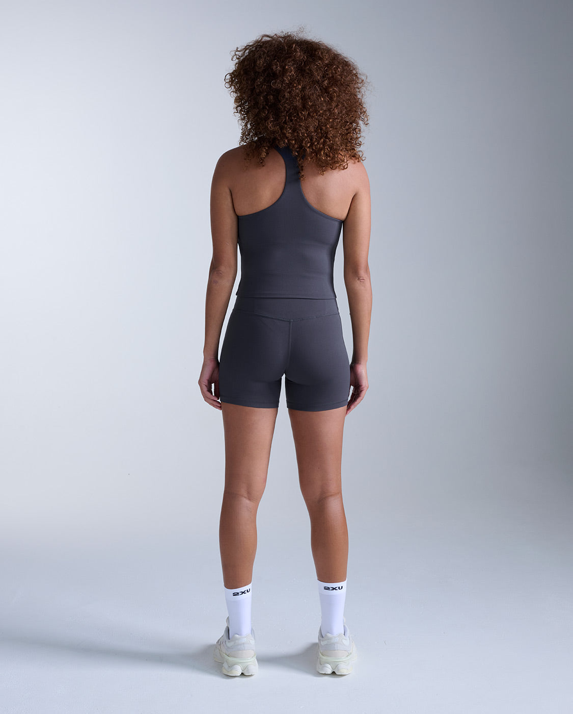 2xu-fluid-racerback-tank-canotta-sportiva-donna image 8