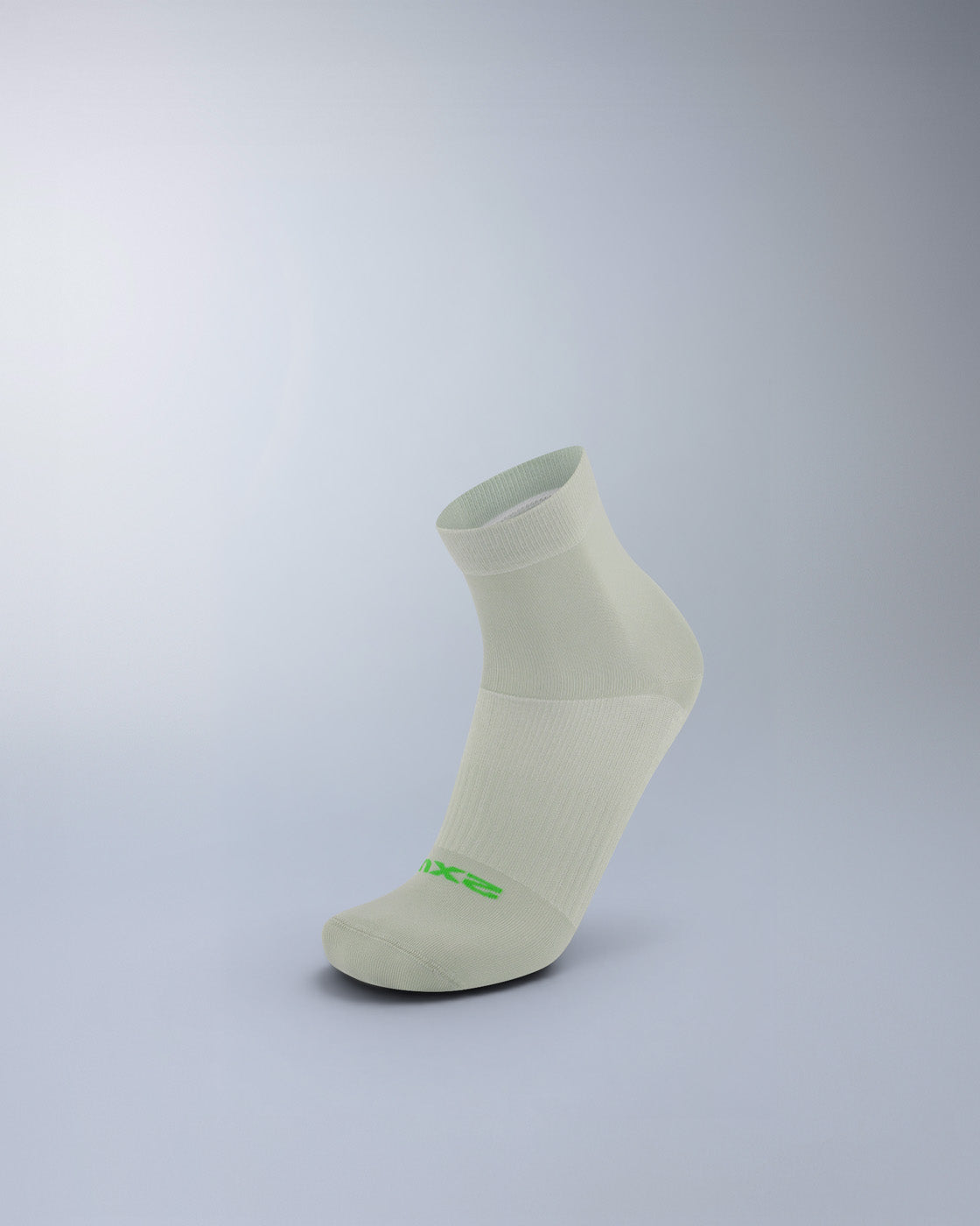 2xu-performance-crew-grip-socks-calzini-pilates-antiscivolo image 1