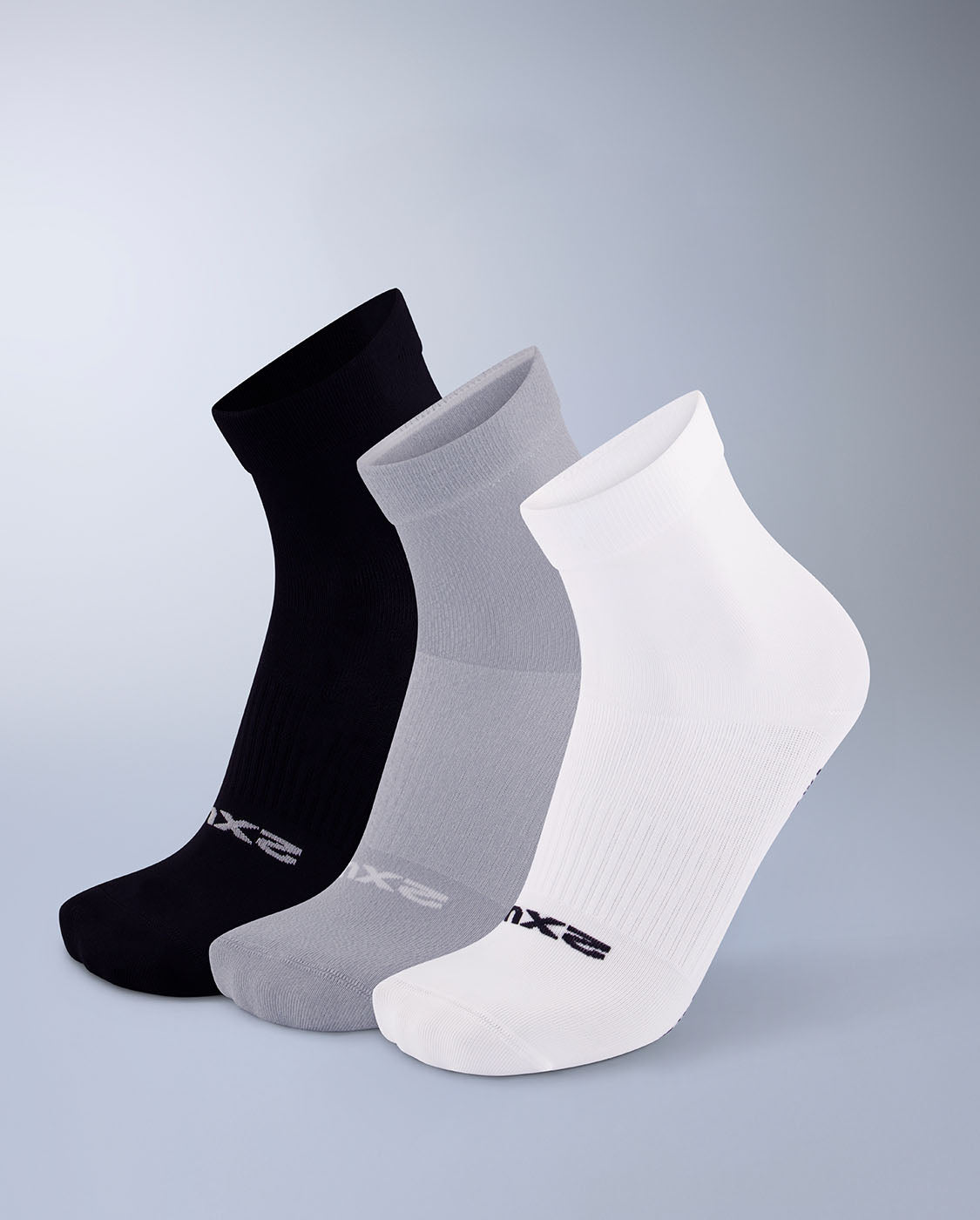 2xu-performance-crew-grip-socks-3-pack-calze-antiscivolo image 1