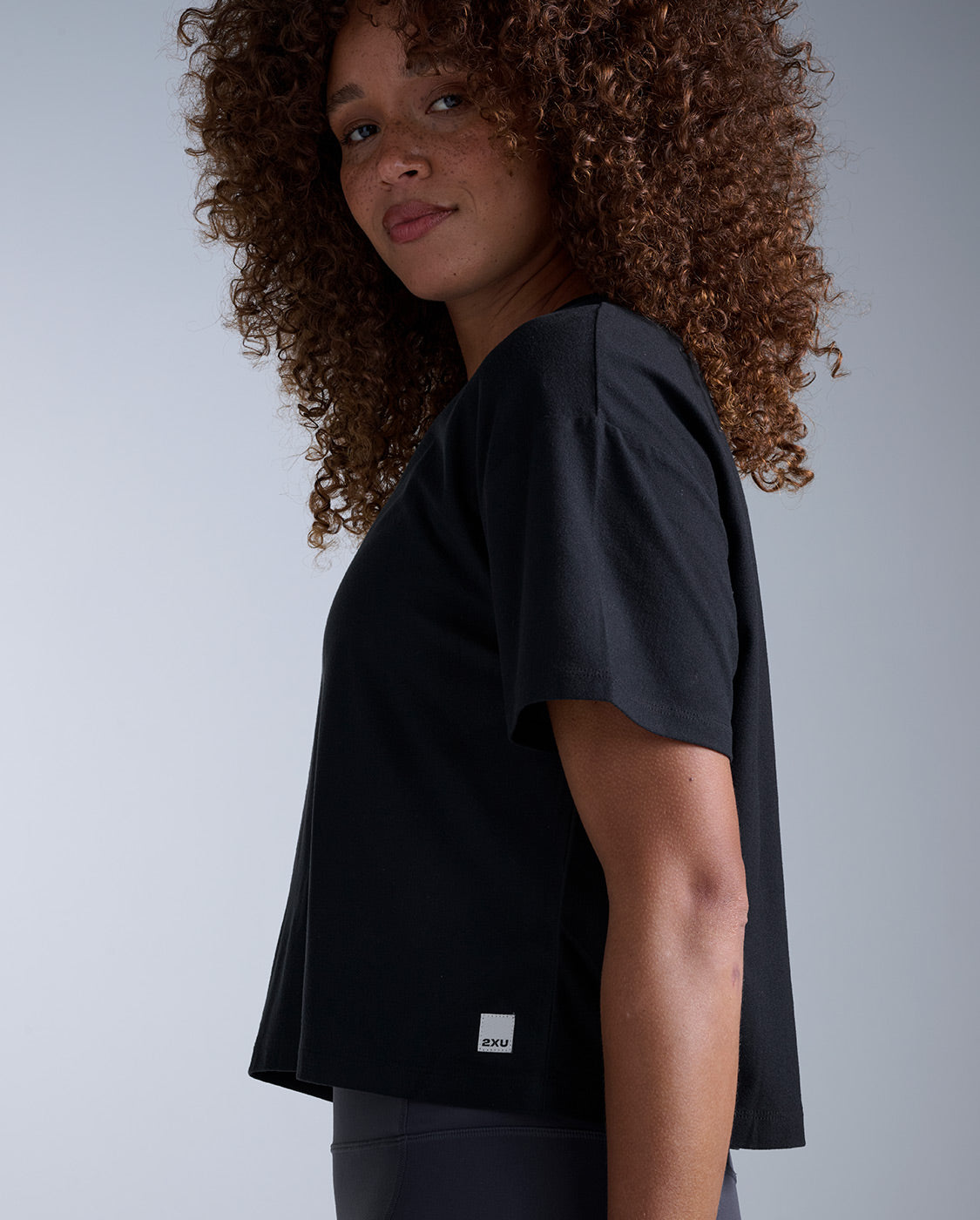 2xu-form-soft-jersey-relaxed-tee-maglia-training-donna image 2