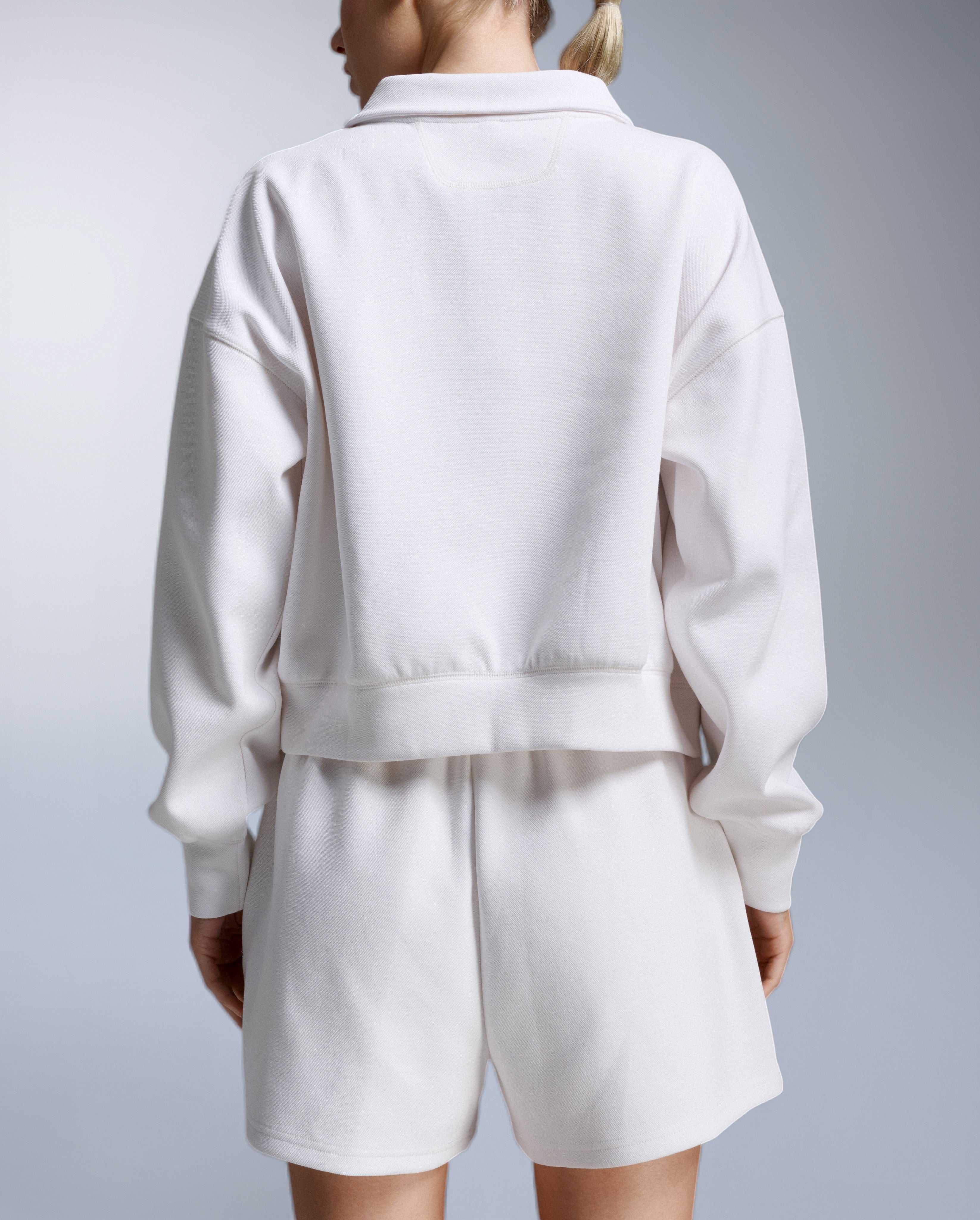 2xu-ribflow-pique-polo-donna image 2