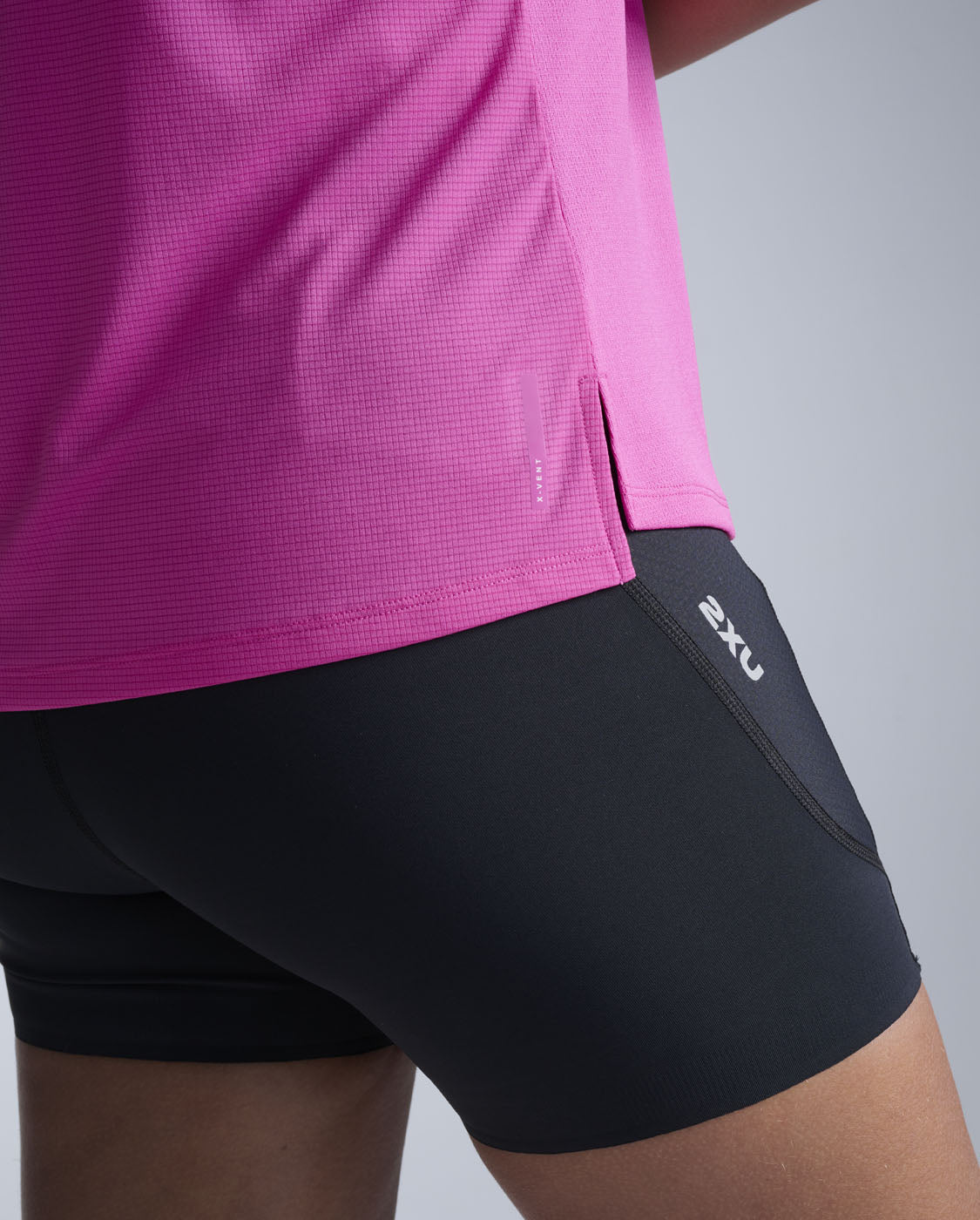 2xu-aero-singlet-canotta-running-donna-rosa-viola image 3