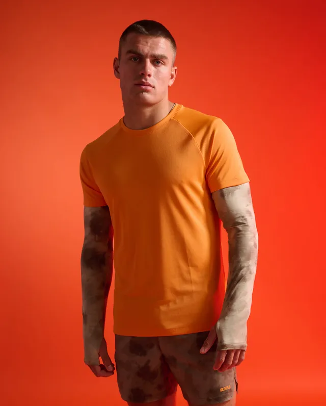 2xu-aero-tee-arancione-maglia-running-slim-upf-50 image 1
