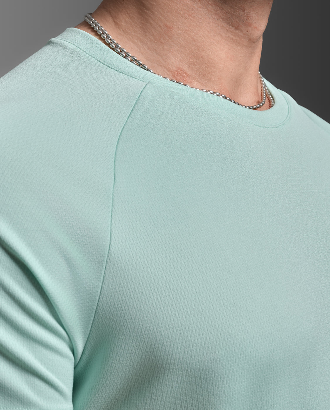 2xu-aero-tee-slim-maglia-running-verde-chiaro image 6