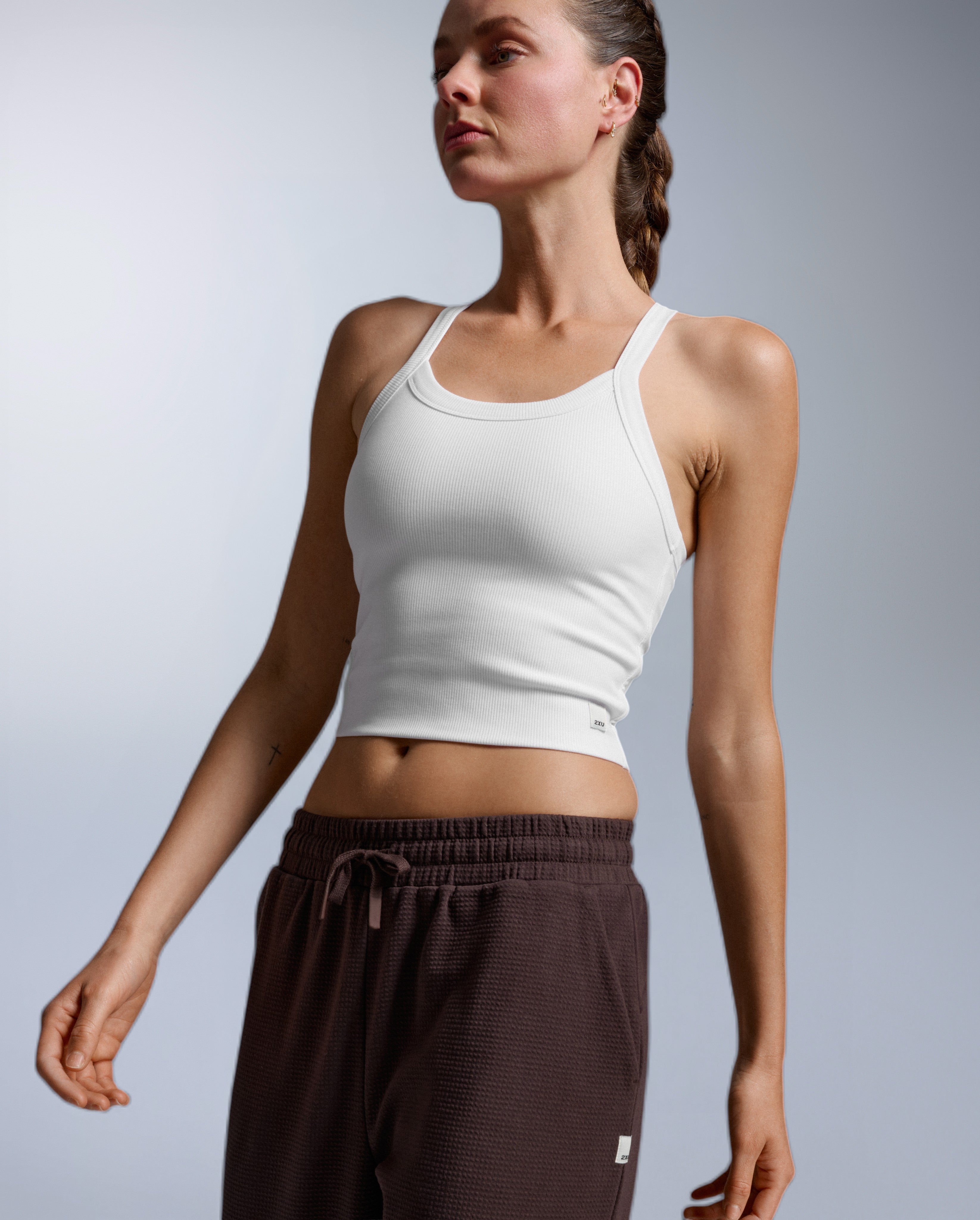 2xu-fluid-tencel-ribbed-crop-singlet-canotta-donna-bianca image 6