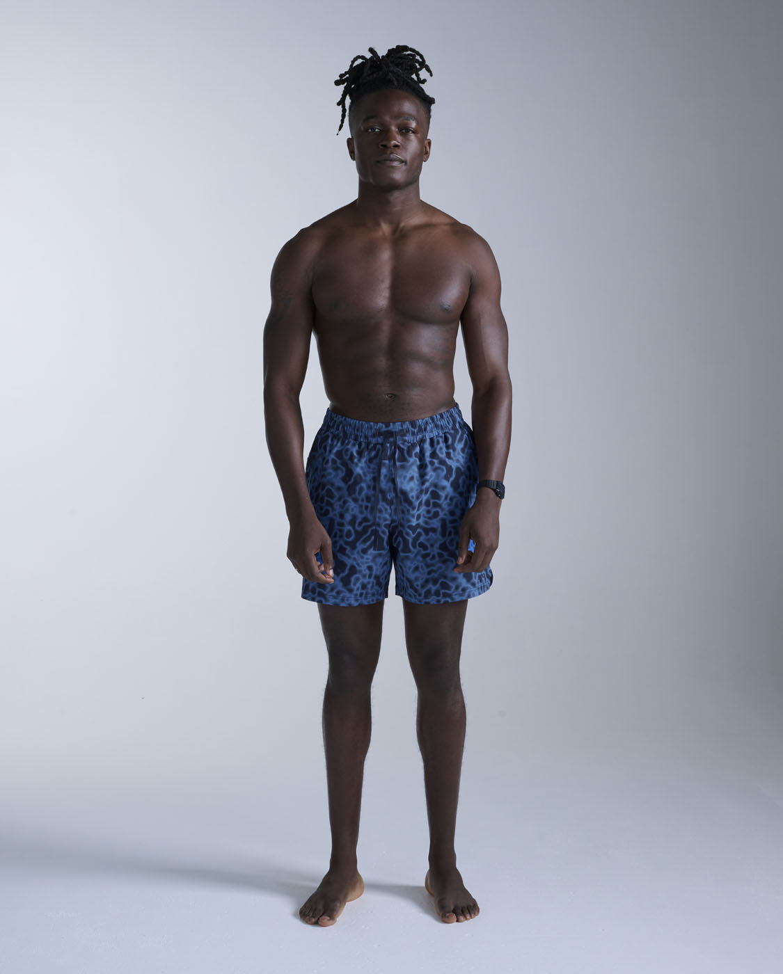 2xu-aero-hybrid-swim-shorts-5-running-e-nuoto-blu-nero image 4