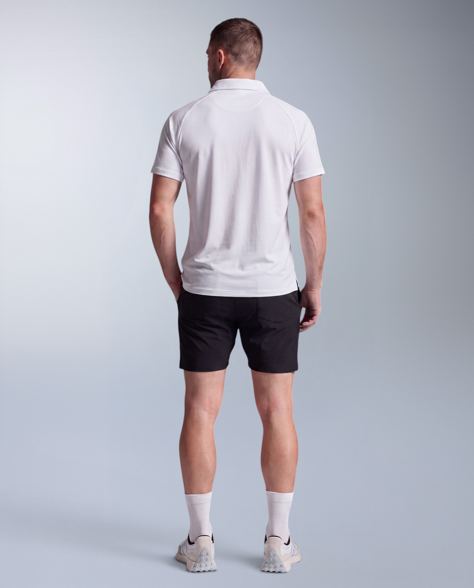2xu-signature-hybrid-shorts-pantaloncini-ibridi-neri-regular-fit image 4