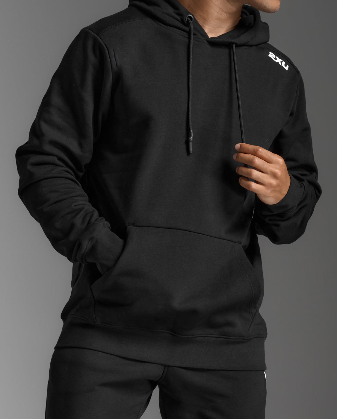 2xu-aspire-pullover-hoodie-felpa-uomo-nero image 5
