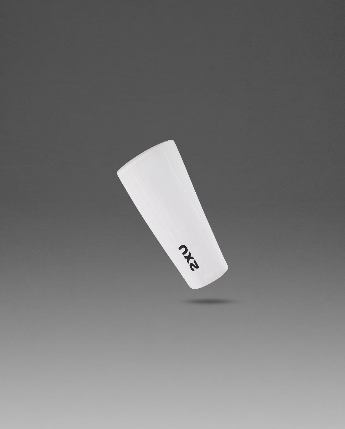2xu-light-speed-aero-calf-guards-uomo-bianco image 6