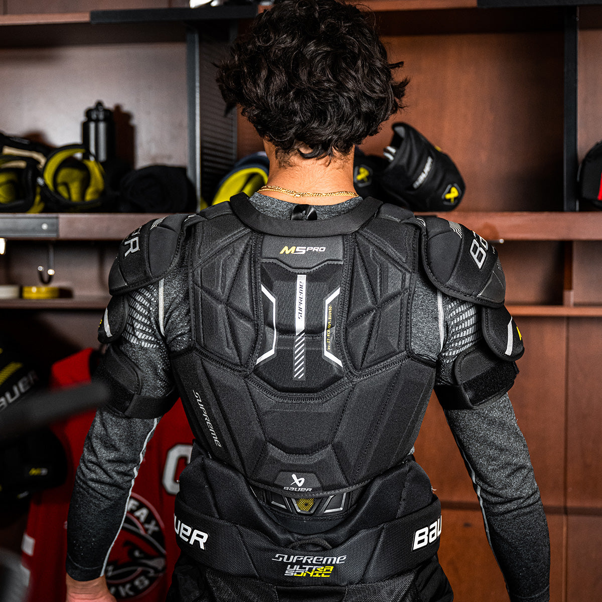 bauer-supreme-m5-pro-paraspalle-hockey-senior image 3
