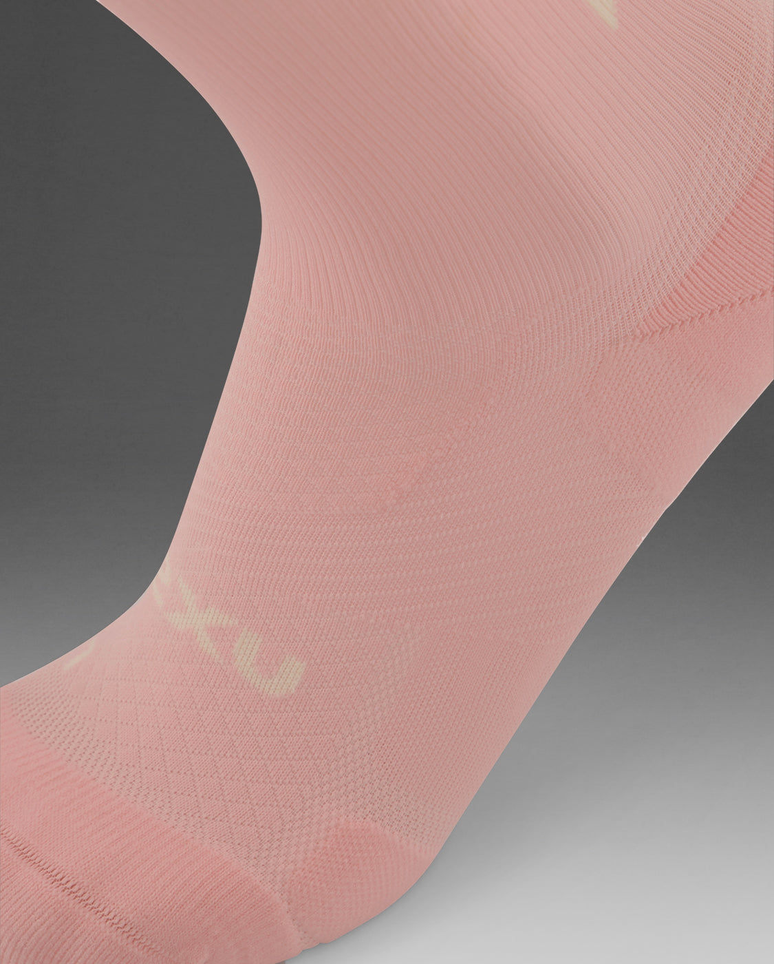 2xu-vectr-light-cushion-crew-calzini-running image 2