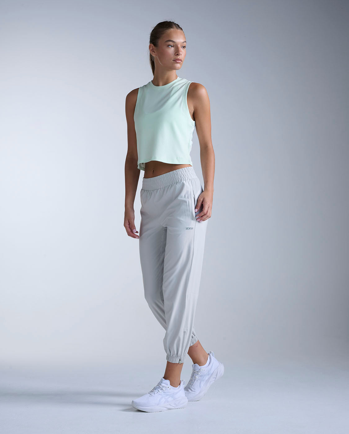 2xu-aero-mesh-crop-tank-donna-canotta-running-crop-slim-verde image 6