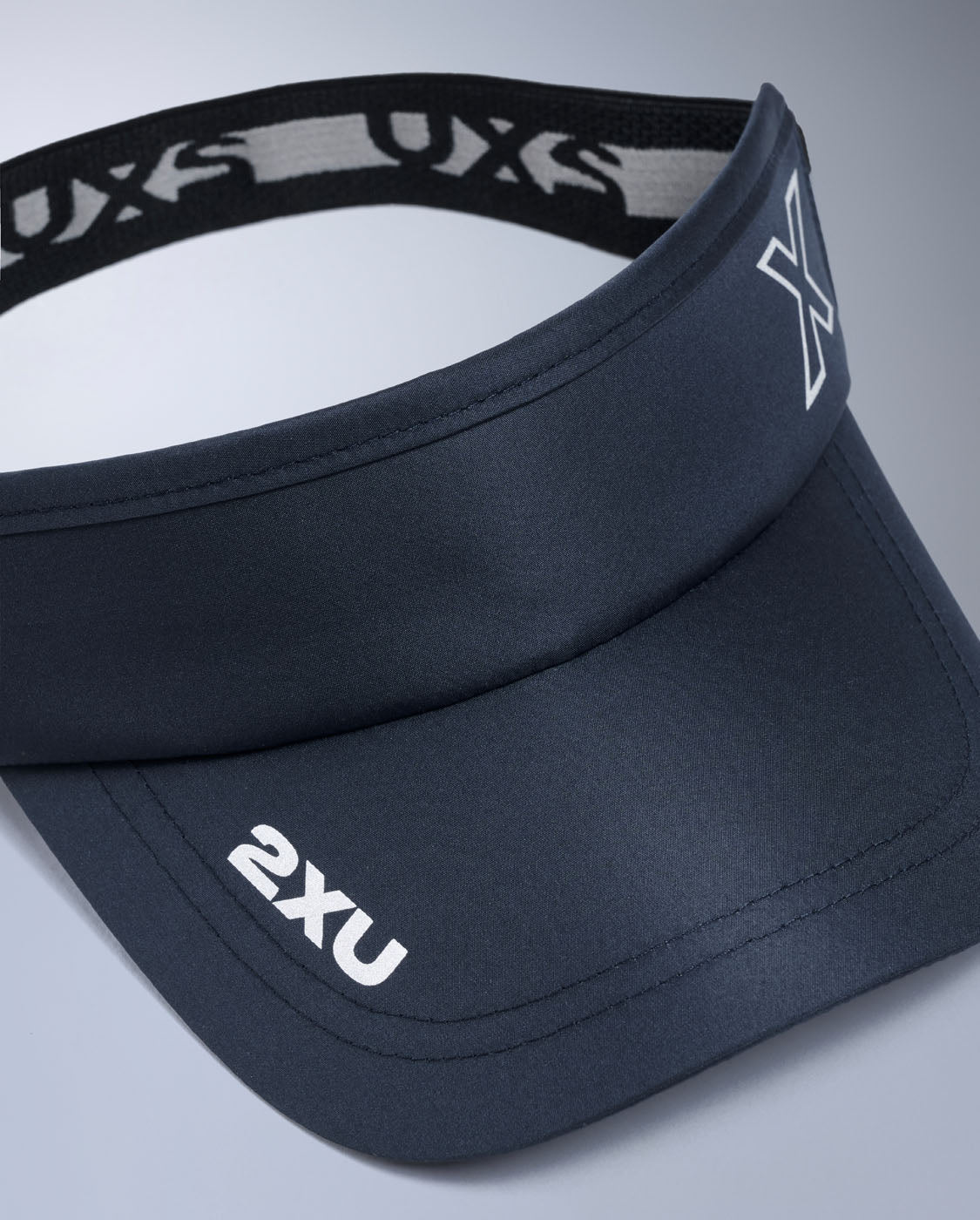 2xu-performance-visor-visiera-running-blu-unisex-2 image 4
