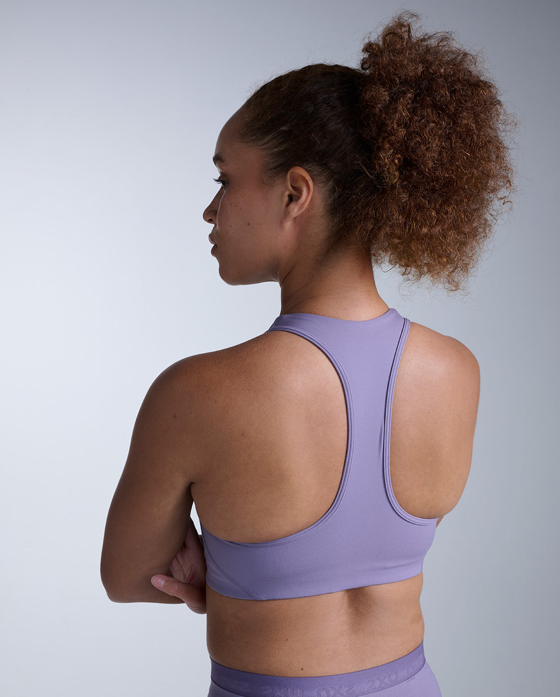 2xu-form-racerback-medium-impact-bra-reggiseno-sportivo-viola image 4