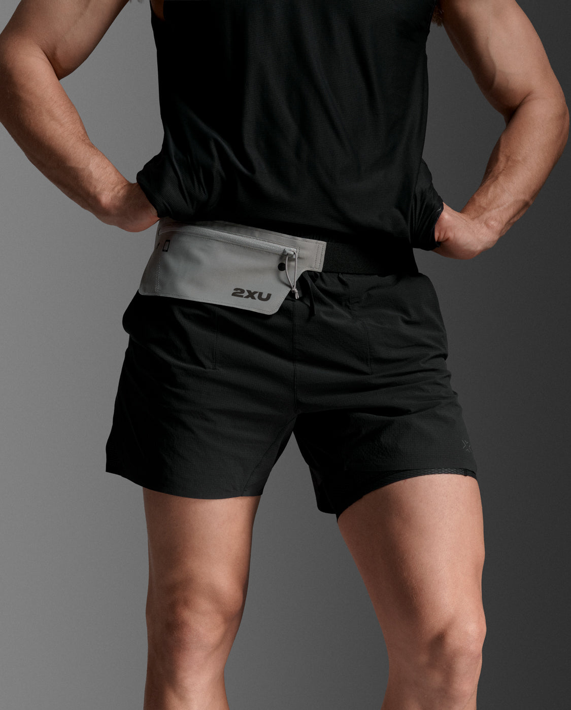 2xu-slim-run-belt-cintura-running-grigia image 3