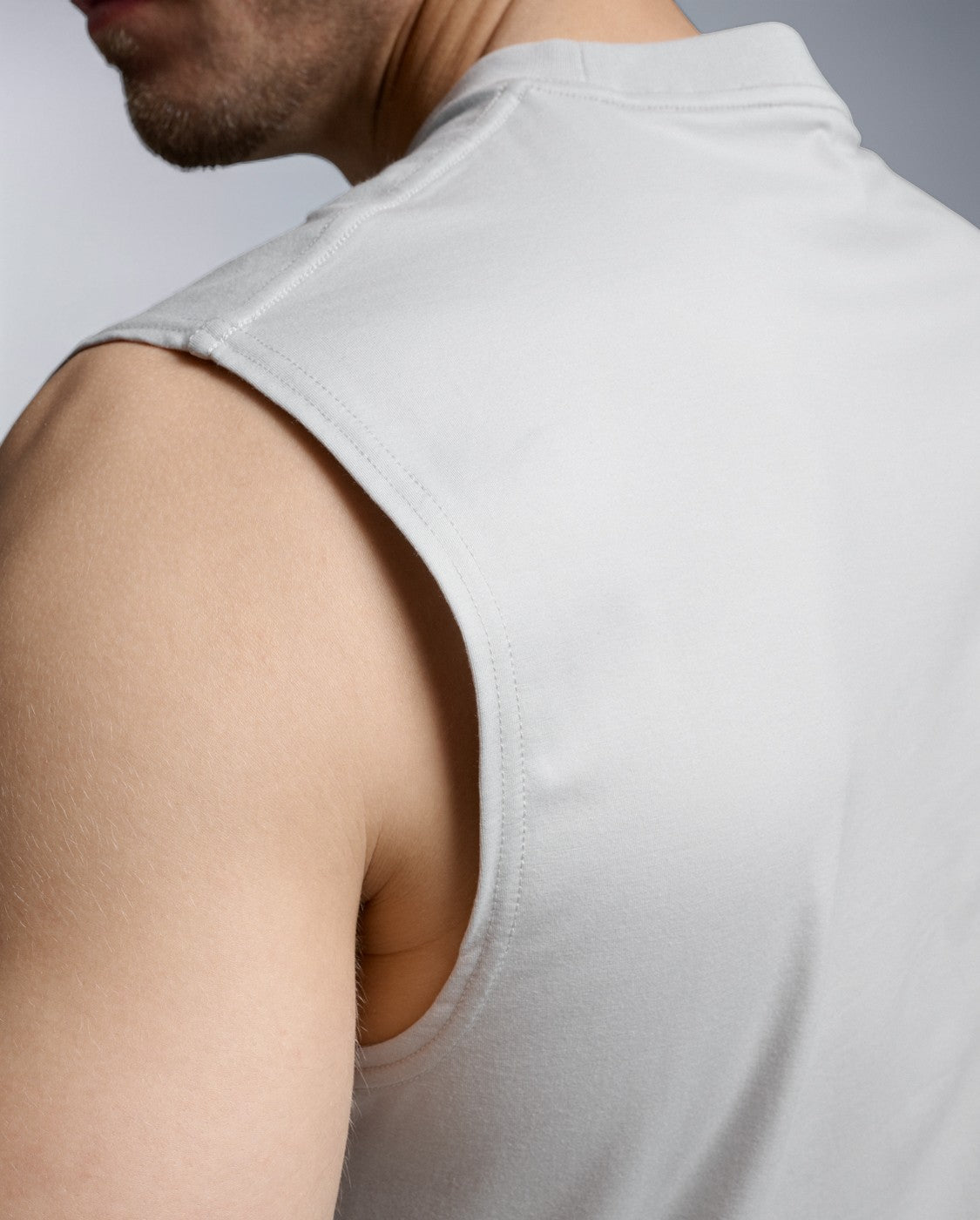 2xu-motion-oversized-tencel-tank-uomo-grigia image 7