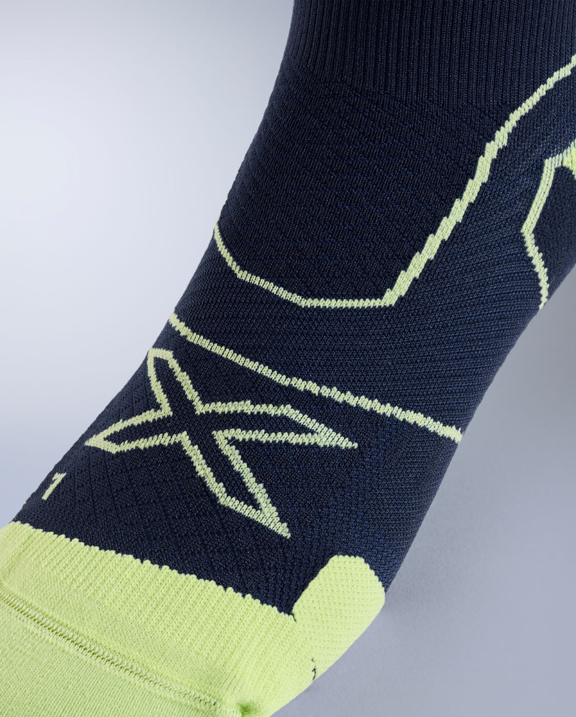 2xu-vectr-cushion-crew-socks-calze-running image 3