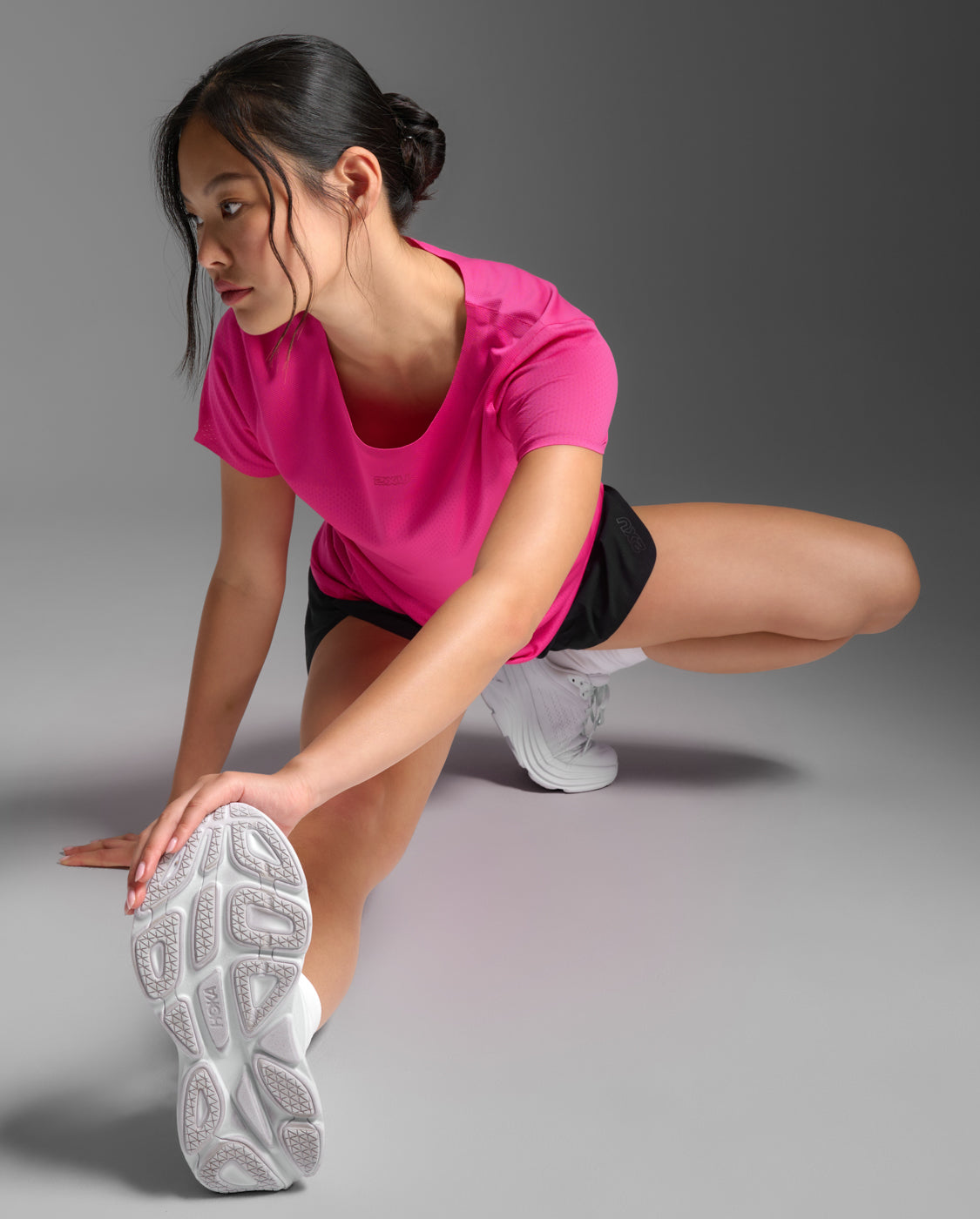 2xu-light-speed-tech-tee-donna-maglia-running-rosa image 5