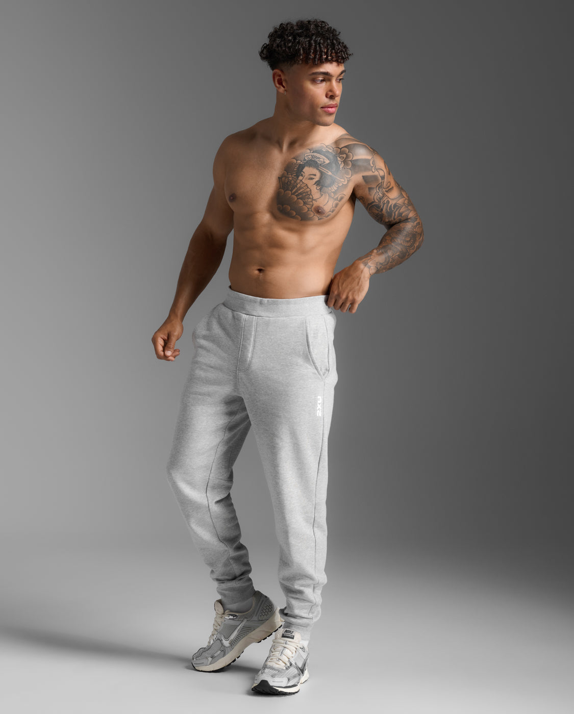 2xu-aspire-pantaloni-tuta-fleece-uomo-grigio image 3