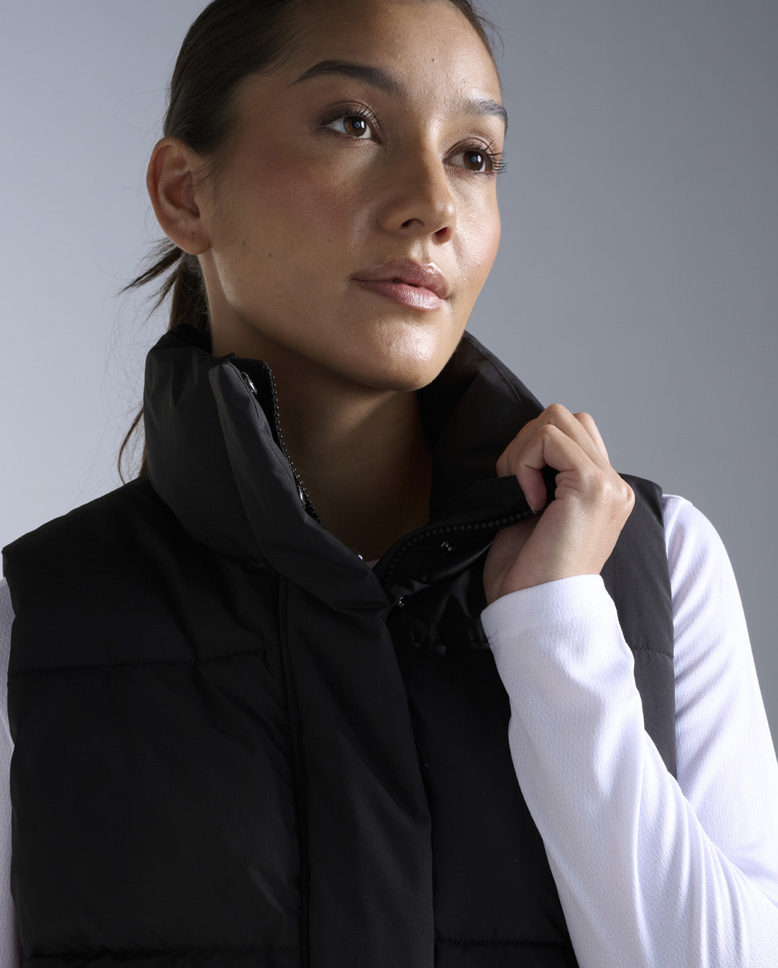 2xu-women-s-insulation-puffer-vest-gilet-nero image 7