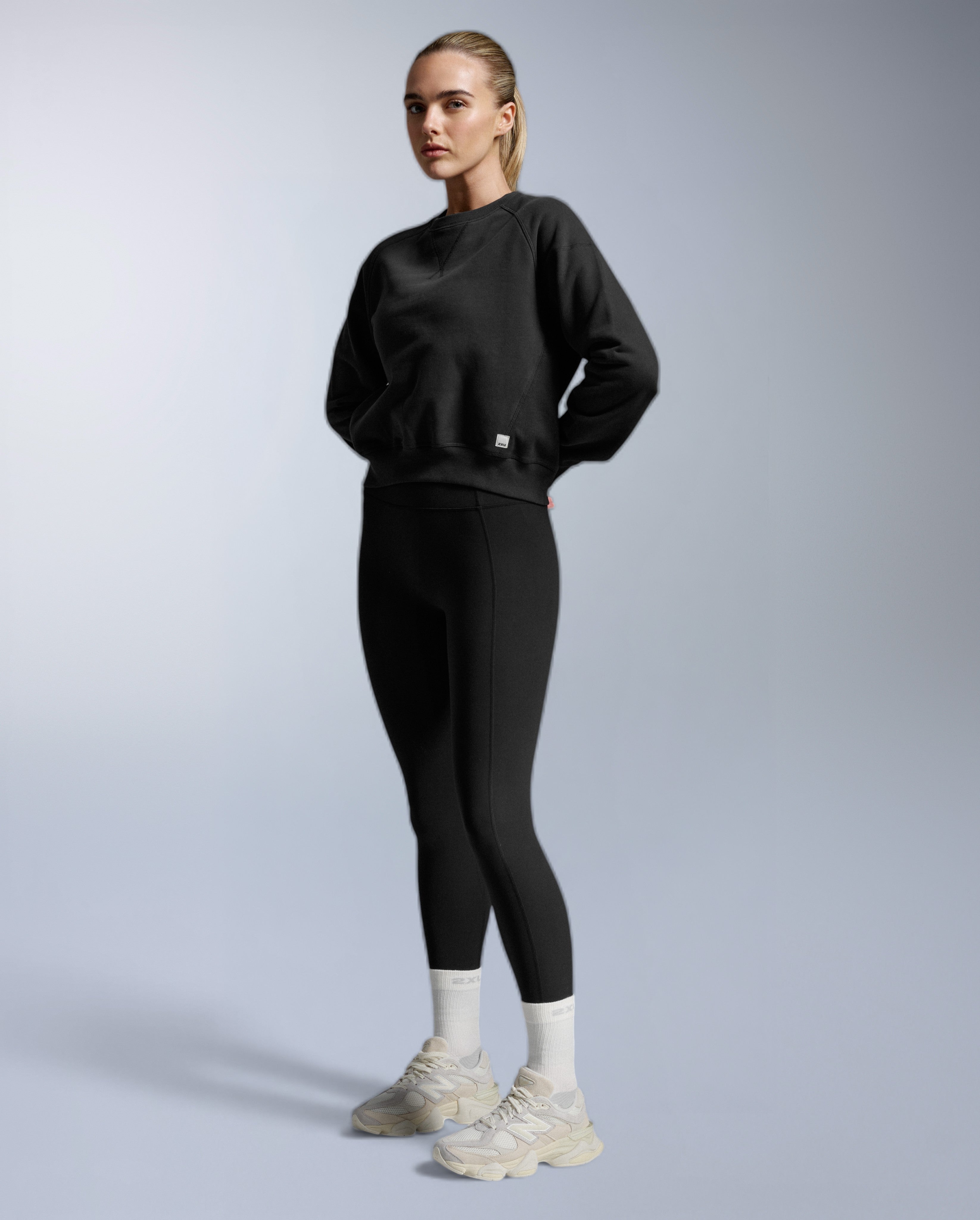 2xu-ez-organic-cotton-ribbed-crew-donna-felpa-nera image 4