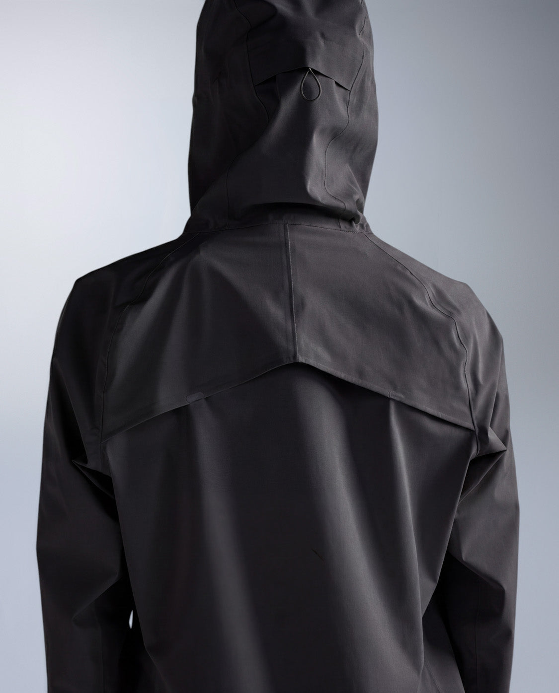 2xu-ignition-shield-waterproof-jacket-donna-giacca-running-impermeabile-nera image 4