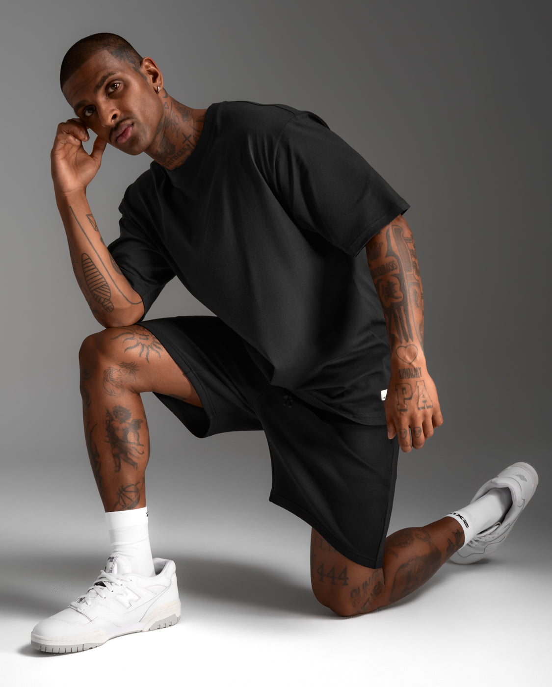 2xu-commute-smooth-spacer-shorts-everyday-nero image 5