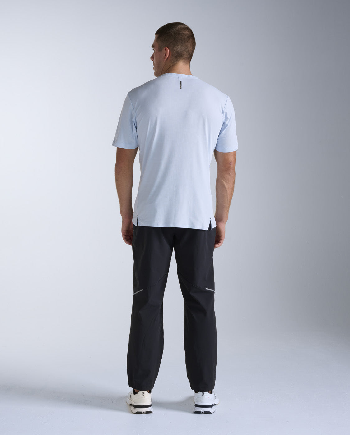 2xu-aero-trail-jogger-uomo image 6