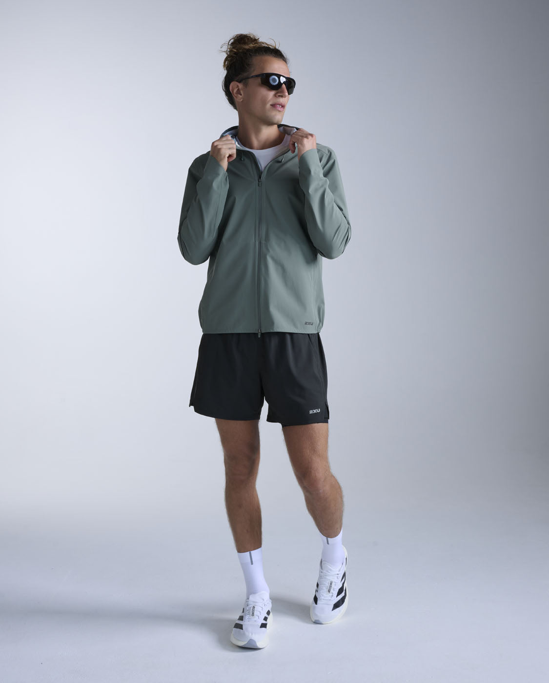 2xu-ignition-shield-uomo-giacca-impermeabile-running-verde image 1