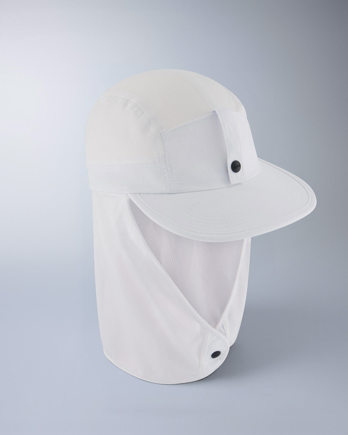 2xu-trail-legionnaire-cap-bianco image 1