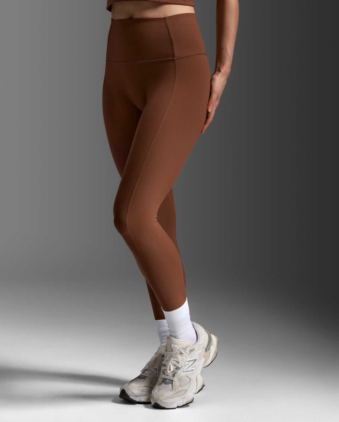 2xu-fluid-hi-rise-tights-leggings-training-donna-marrone image 5