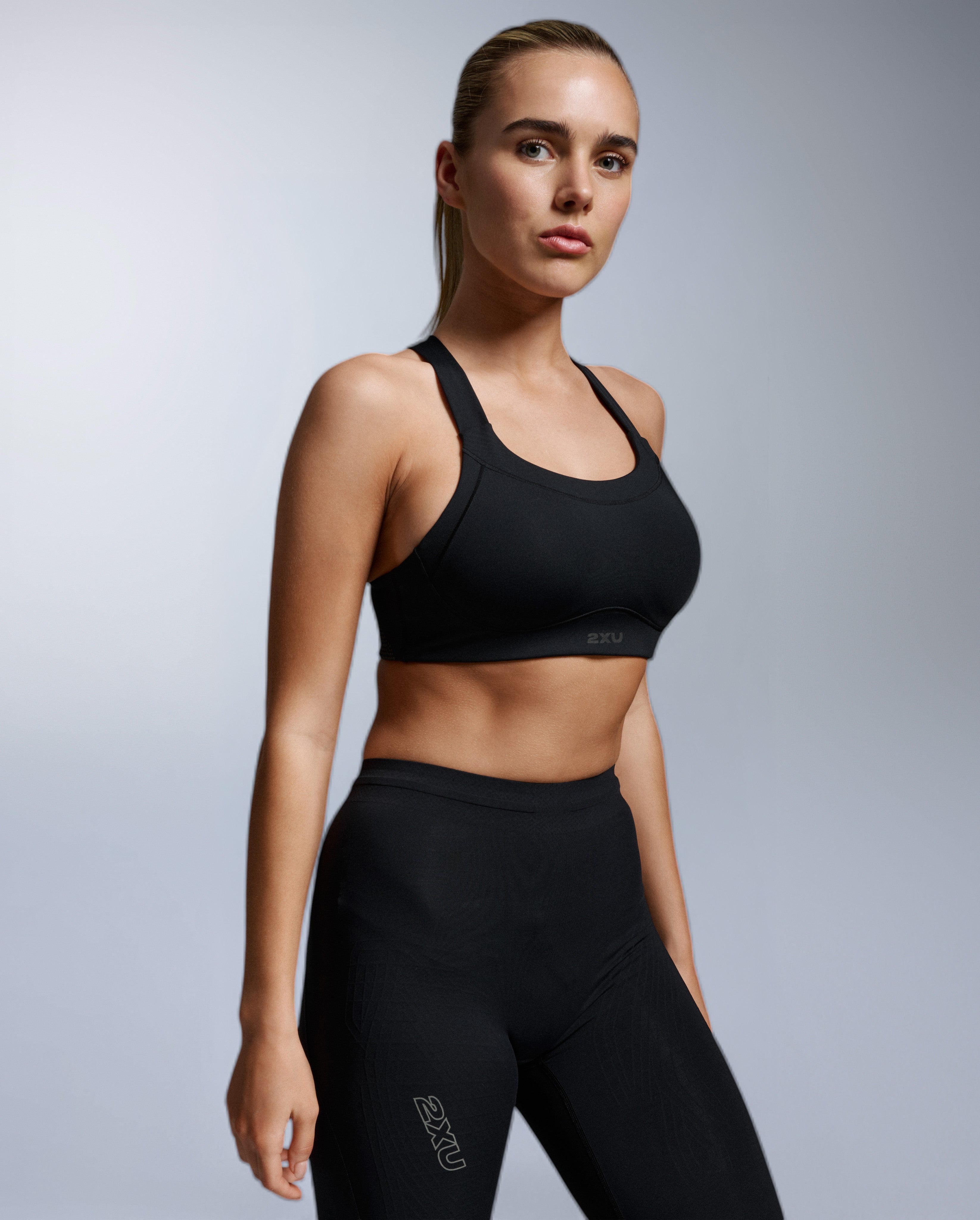 2xu-light-speed-reggiseno-sportivo-alto-impatto-donna-nero image 2