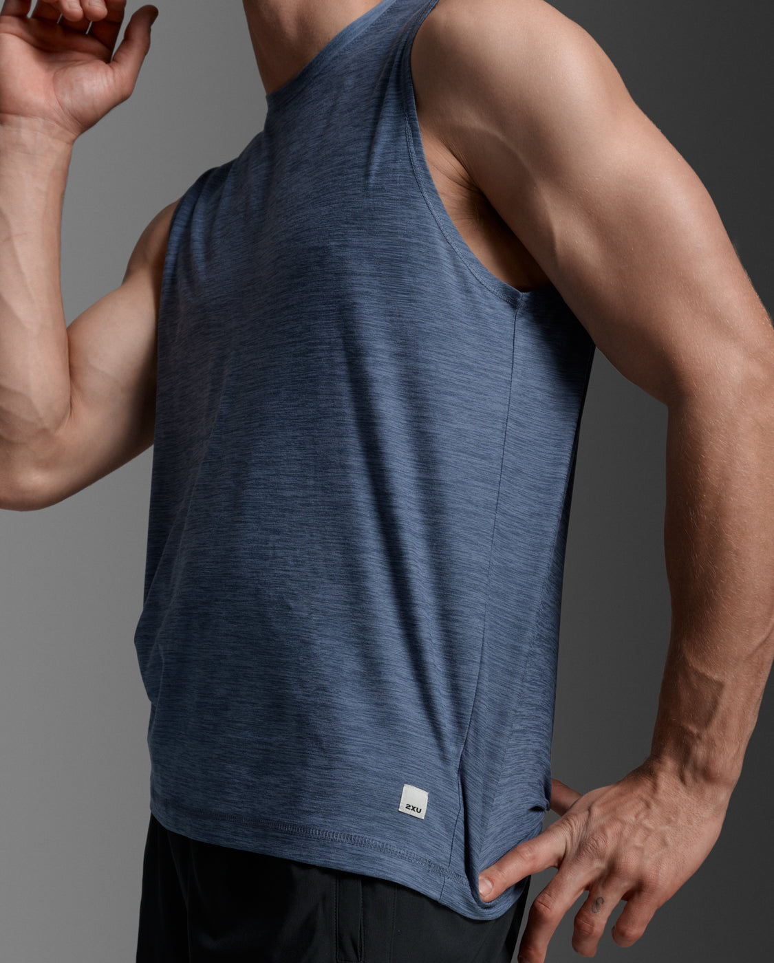 2xu-signature-tank-uomo-canotta-soft-jersey-blu image 4