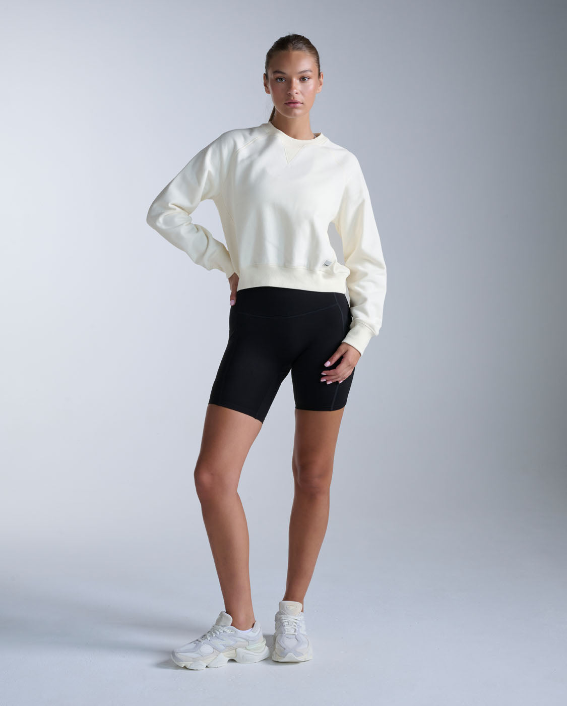 2xu-ez-organic-cotton-ribbed-crew-donna image 6