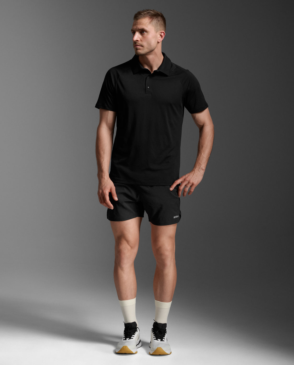 2xu-signature-polo-uomo-polo-training-nera-regular-fit image 6