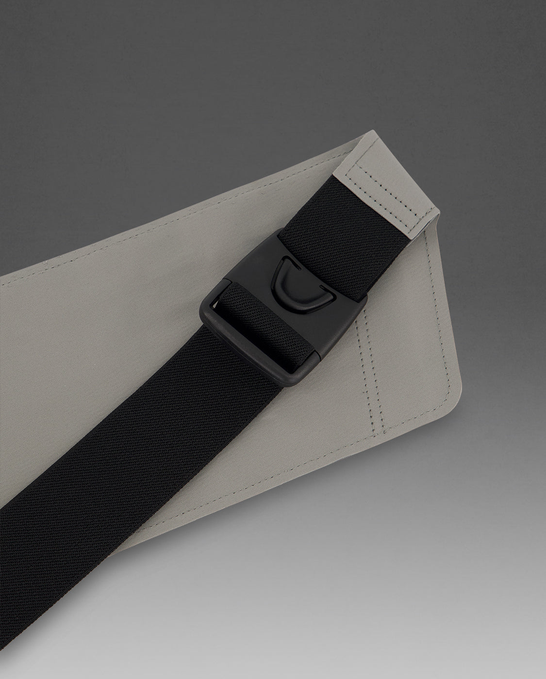 2xu-slim-run-belt-cintura-running-grigia image 7
