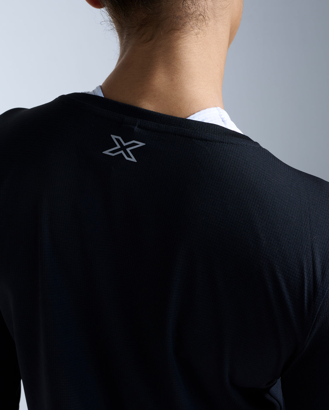 2xu-aero-long-sleeve-maglia-running-nero image 3