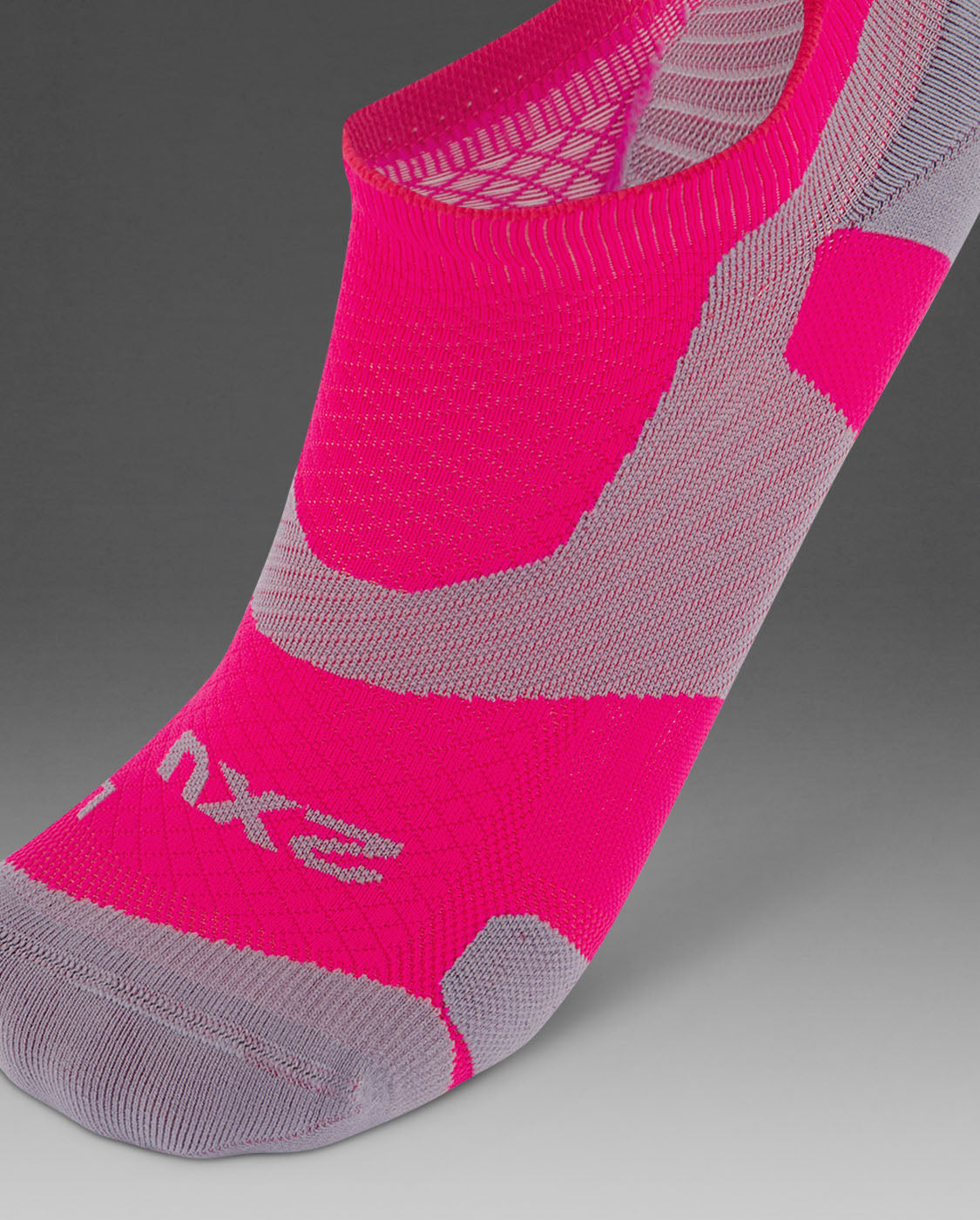 2xu-vectr-light-cushion-no-show-calzini-running-leggeri image 2