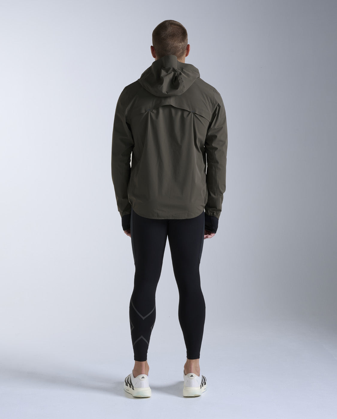 2xu-ignition-shield-waterproof-jacket-uomo-verde-slim image 6