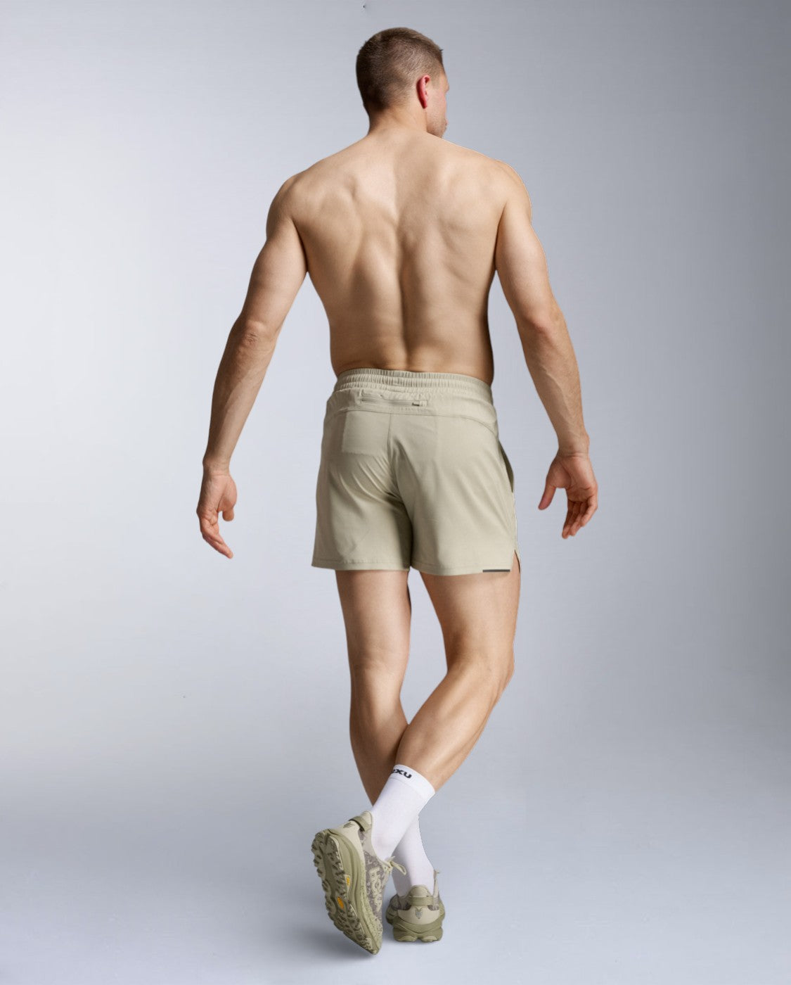 2xu-aero-5-inch-shorts-pantaloncini-running-uomo-beige image 8