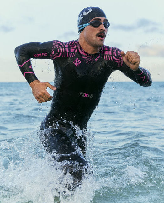 2xu-propel-pro-wetsuit-muta-triathlon-nuoto-nero-rosa image 2