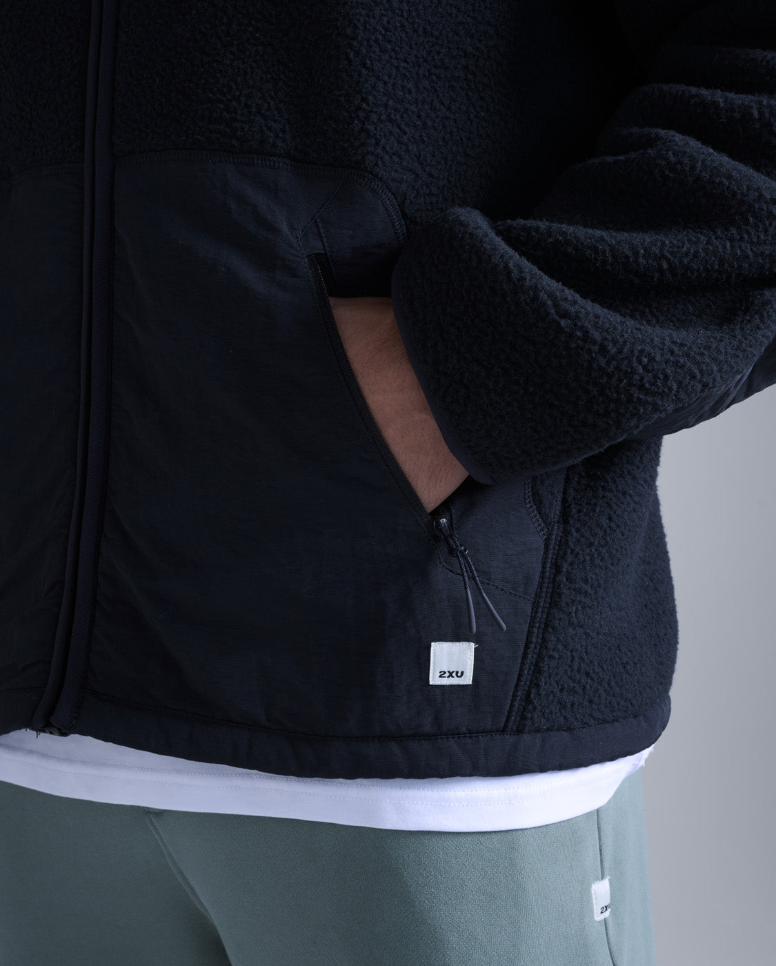 2xu-sherpa-zip-fleece-uomo-nero image 3