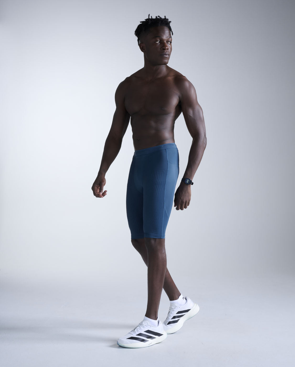 2xu-light-speed-react-compression-shorts-uomo-blu image 4