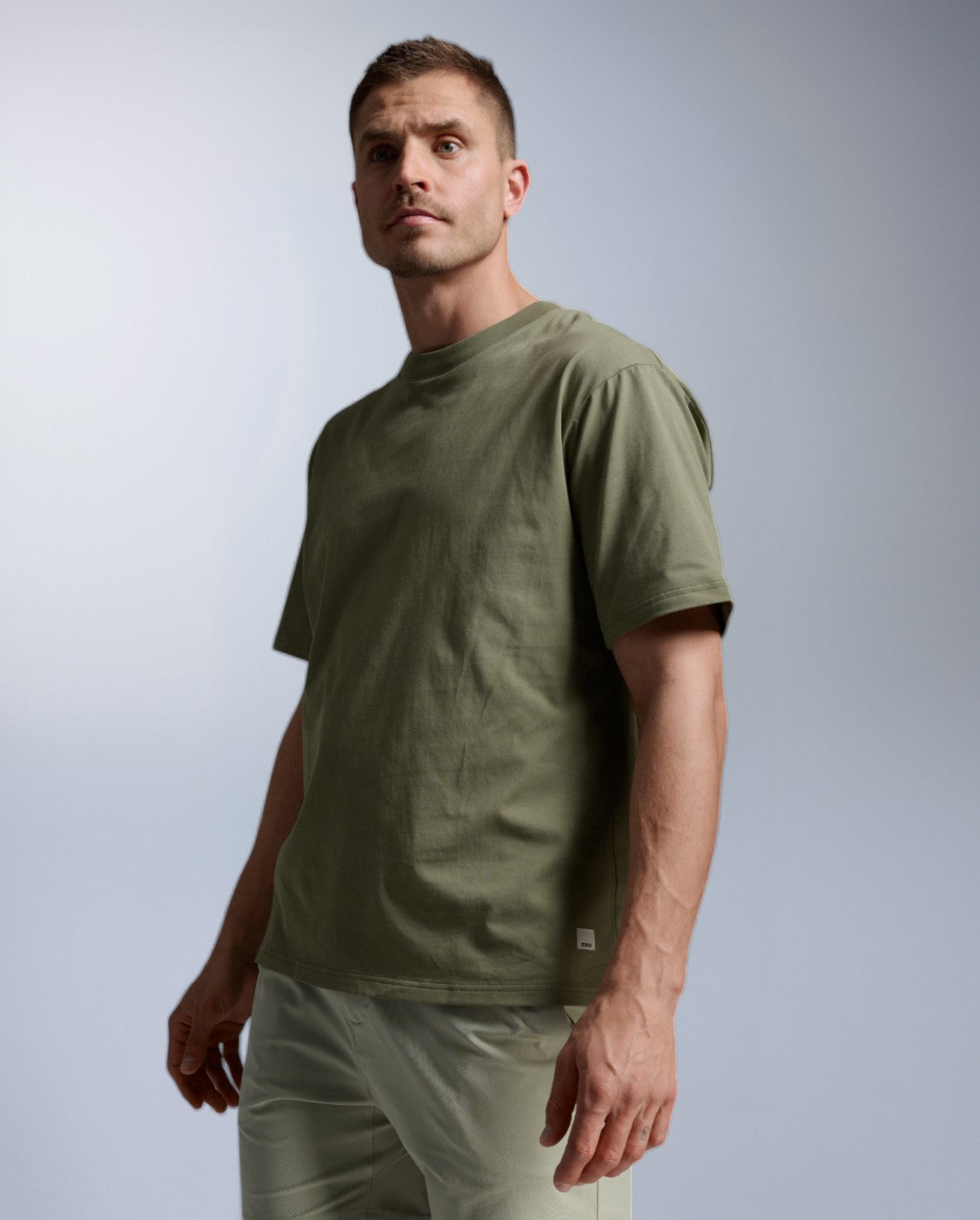 2xu-ez-oversized-organic-cotton-tee-maglietta-oversize-unisex-verde image 1