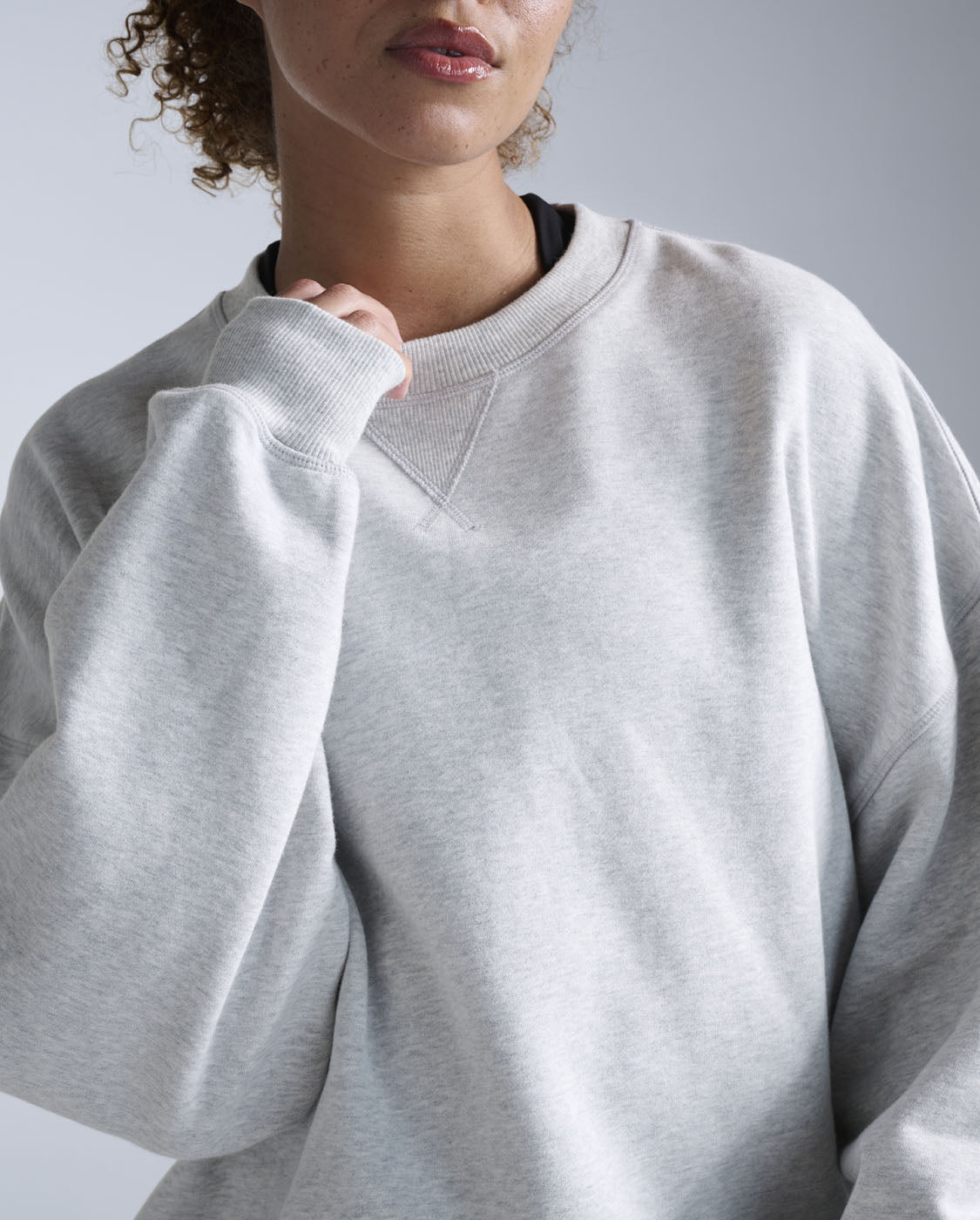 2xu-ez-oversized-organic-cotton-crew-felpa-unisex-grigio image 5