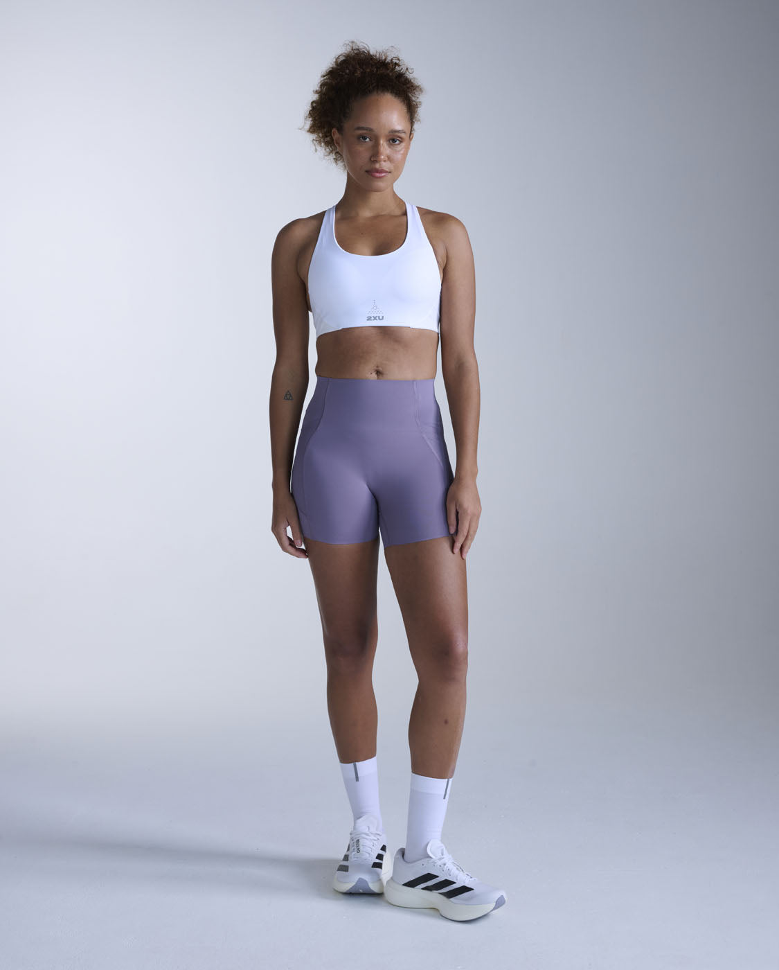 2xu-aero-mesh-hi-rise-compression-shorts-4-pollici-viola image 4