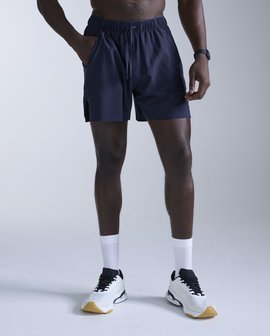 2xu-motion-5-inch-unlined-shorts-uomo-pantaloncini-training-blu-navy image 1