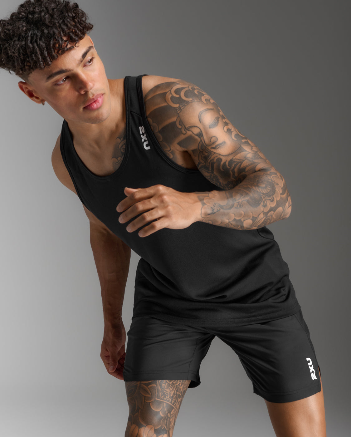 2xu-aspire-singlet-uomo-nero-canotta-running image 6